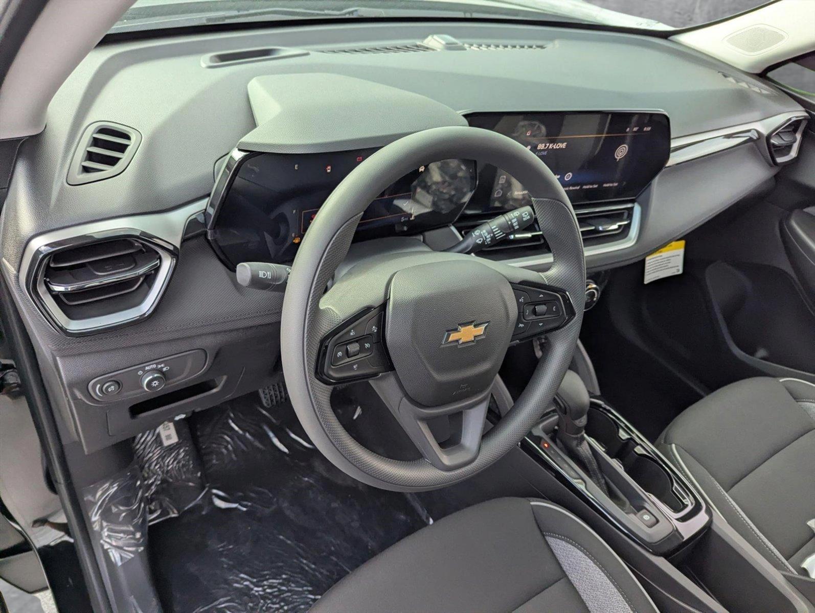 2025 Chevrolet Trailblazer Vehicle Photo in PEMBROKE PINES, FL 33024-6534