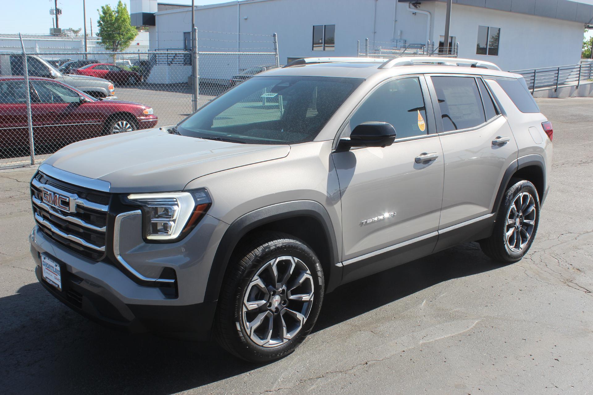 2026 GMC Terrain Vehicle Photo in AURORA, CO 80012-4011