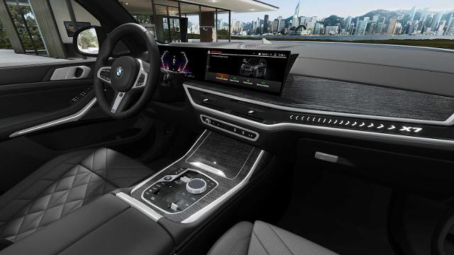 2026 BMW X7 xDrive40i Vehicle Photo in GRAPEVINE, TX 76051
