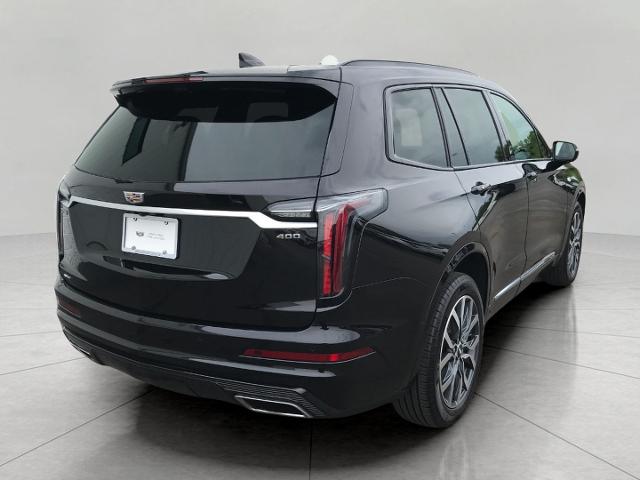 2024 Cadillac XT6 Vehicle Photo in GREEN BAY, WI 54303-3330