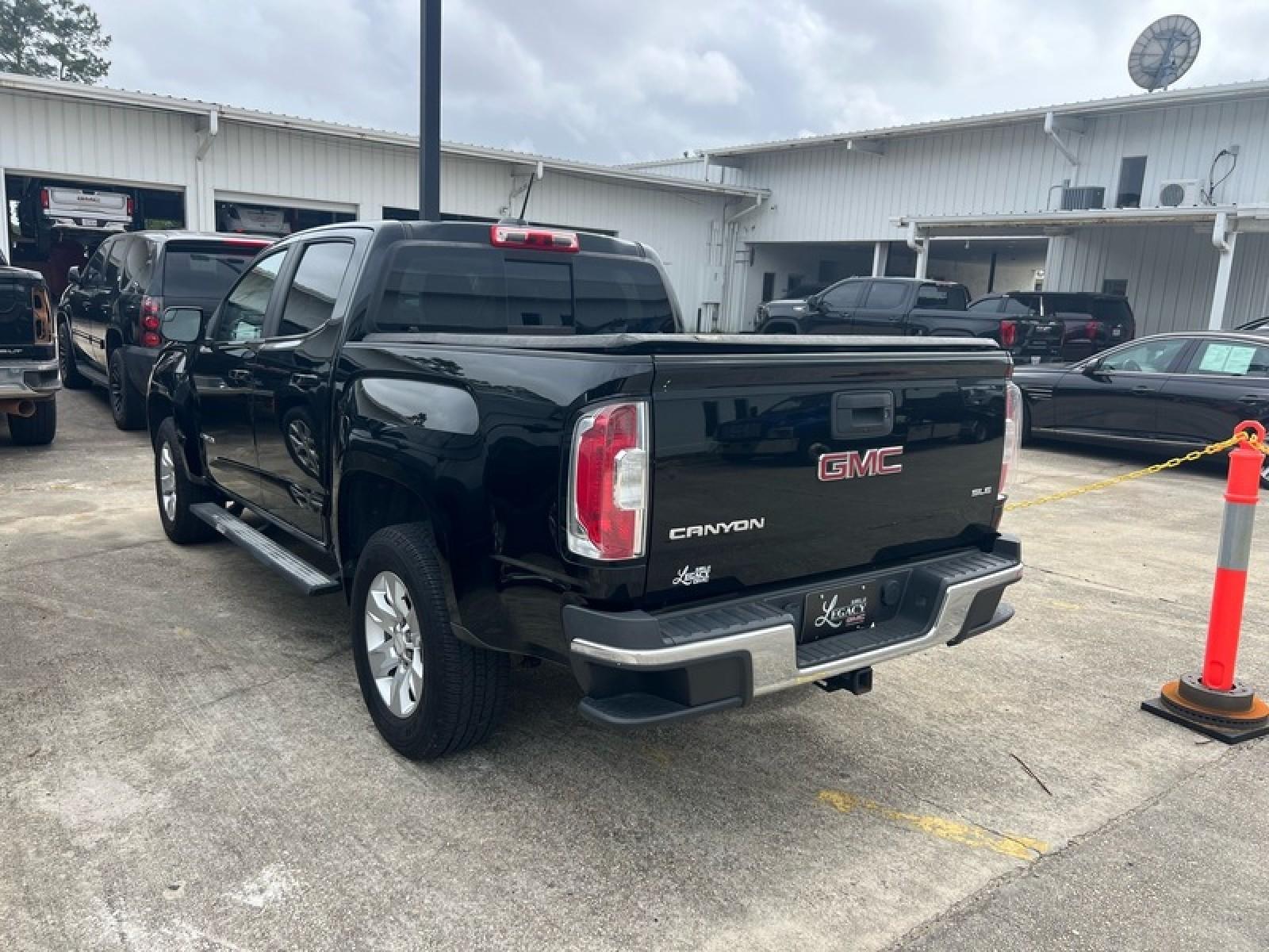 View vehicle photo 5