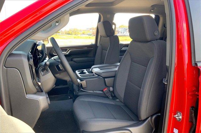 2025 Chevrolet Silverado 1500 Vehicle Photo in KANSAS CITY, MO 64114-4502