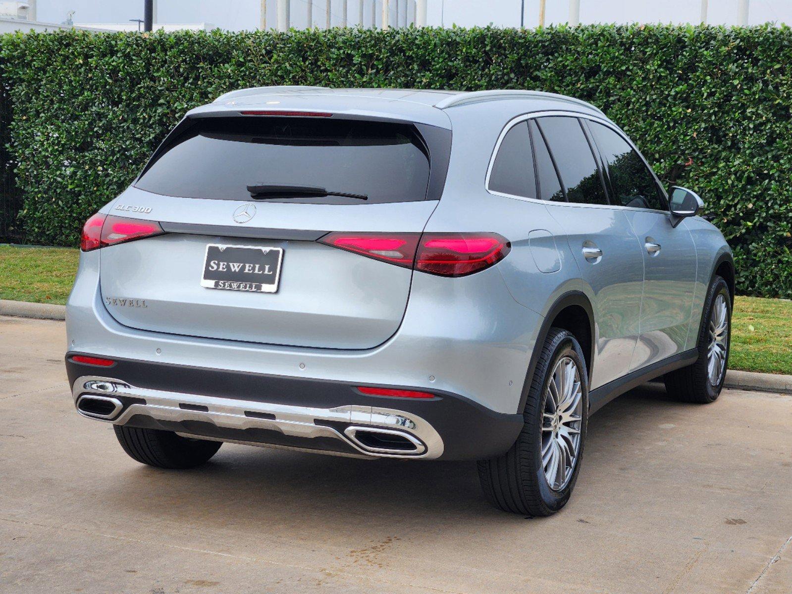 2024 Mercedes-Benz GLC Vehicle Photo in HOUSTON, TX 77079