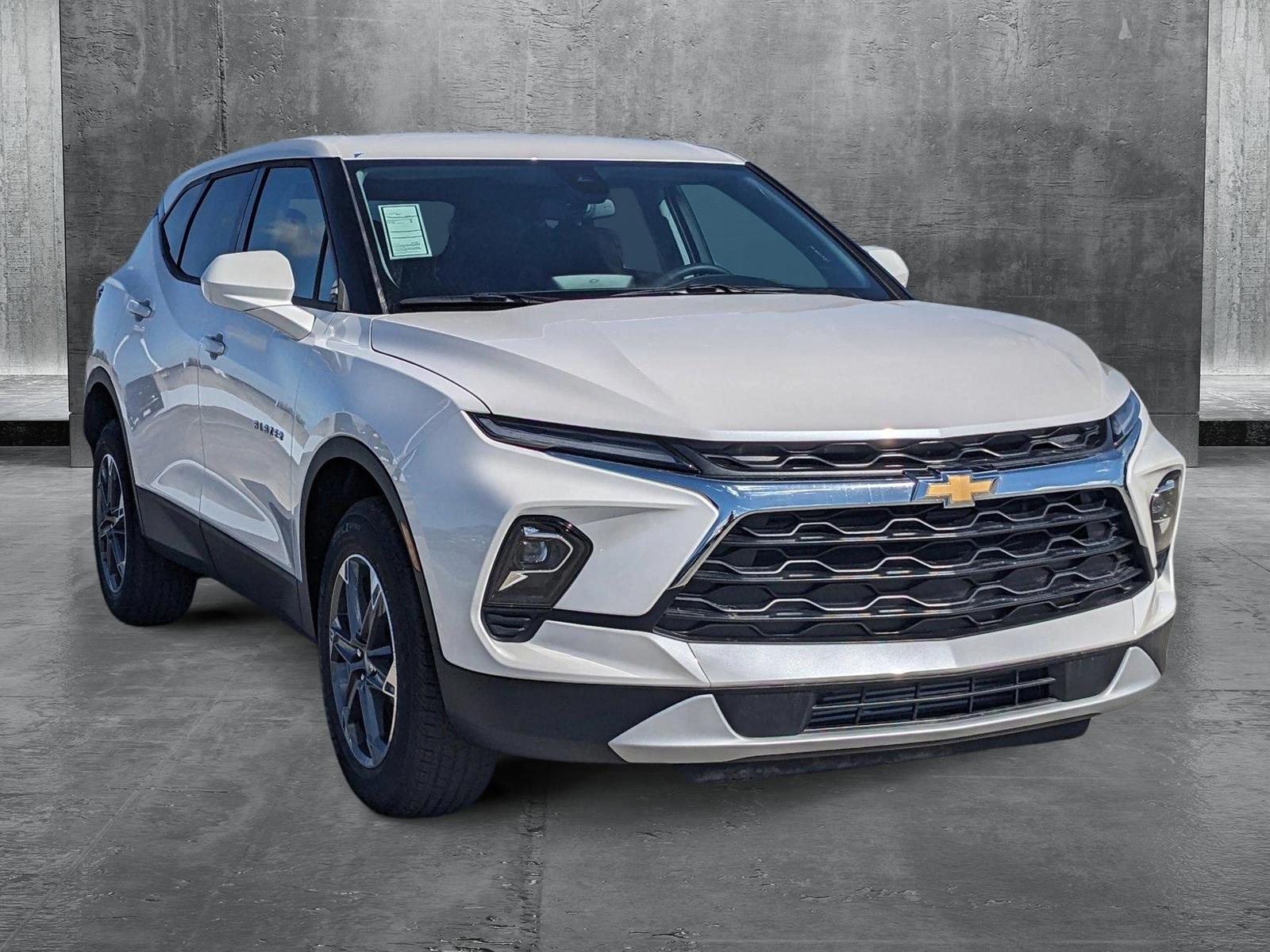 2025 Chevrolet Blazer Vehicle Photo in MIAMI, FL 33172-3015