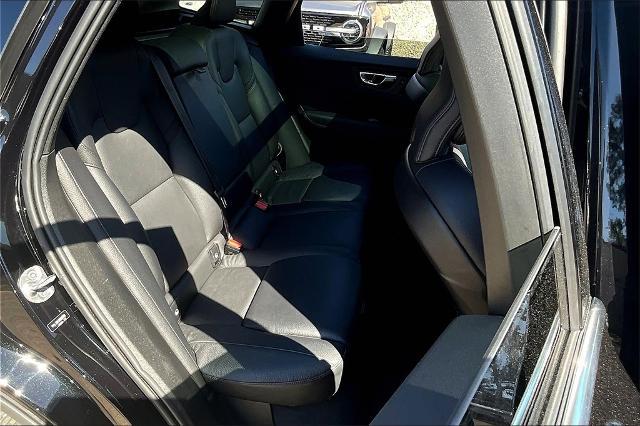 2022 Volvo XC60 Vehicle Photo in Houston, TX 77007