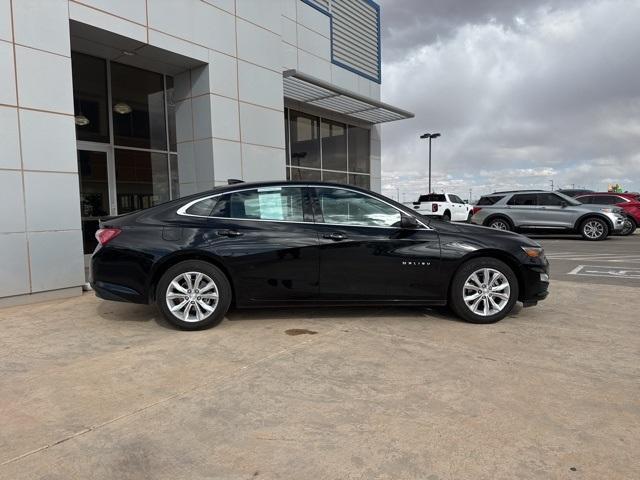 2022 Chevrolet Malibu Vehicle Photo in Winslow, AZ 86047-2439