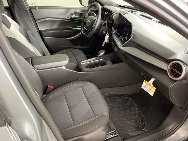 2025 Chevrolet Trax Vehicle Photo in PHOENIX, AZ 85014-3381