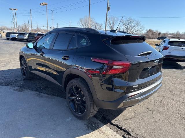 2025 Chevrolet Trax Vehicle Photo in MANHATTAN, KS 66502-5036