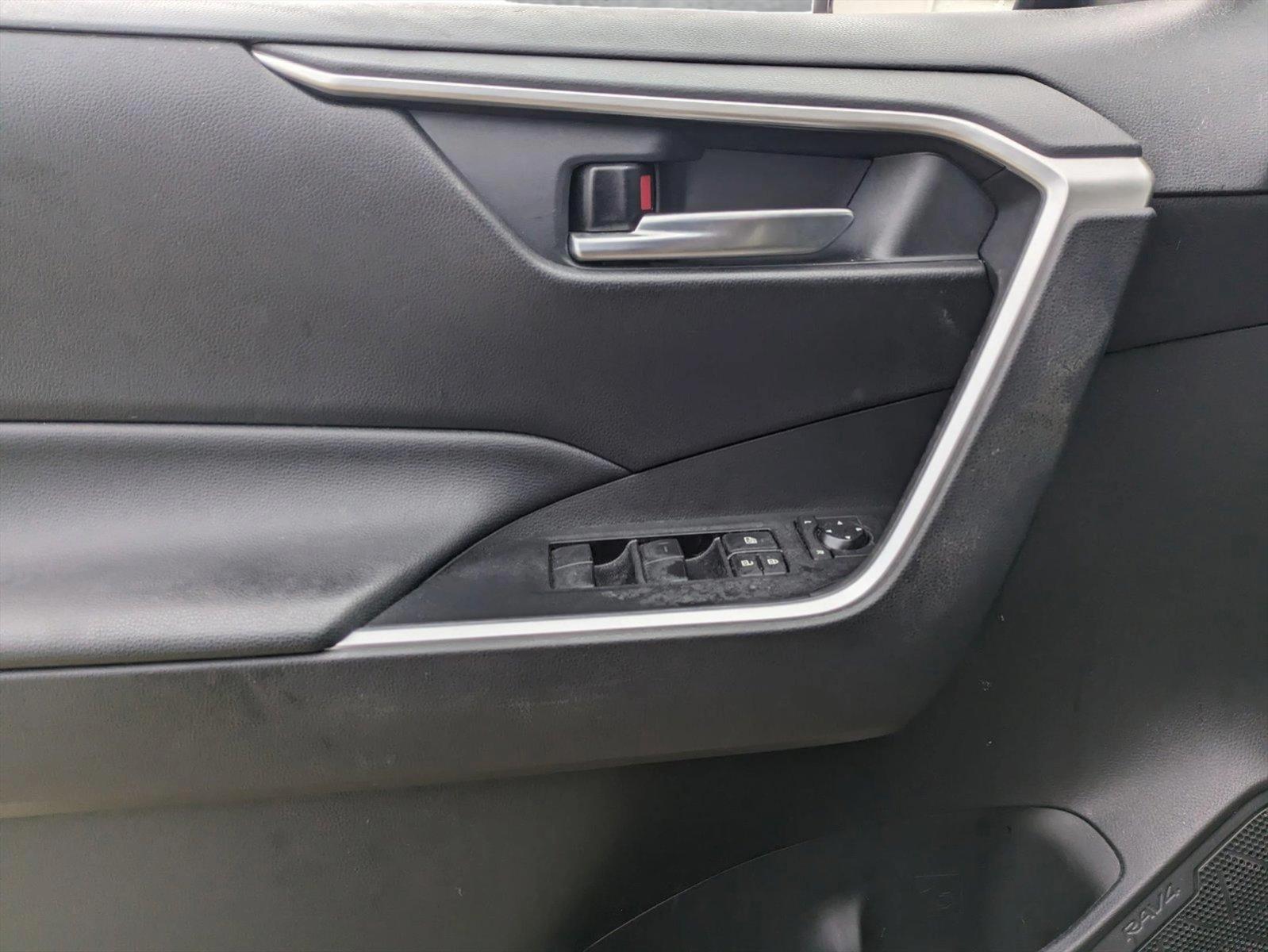 2020 Toyota RAV4 Vehicle Photo in Winter Park, FL 32792