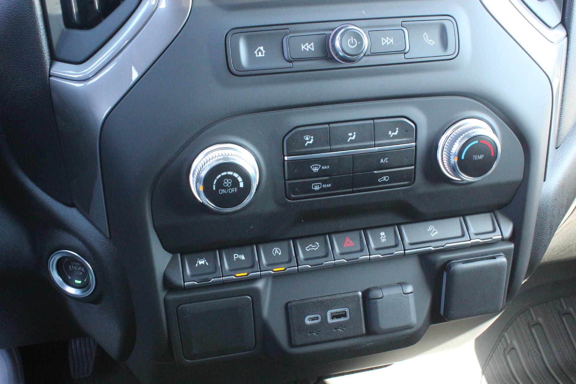 2025 GMC Sierra 1500 Vehicle Photo in AURORA, CO 80012-4011