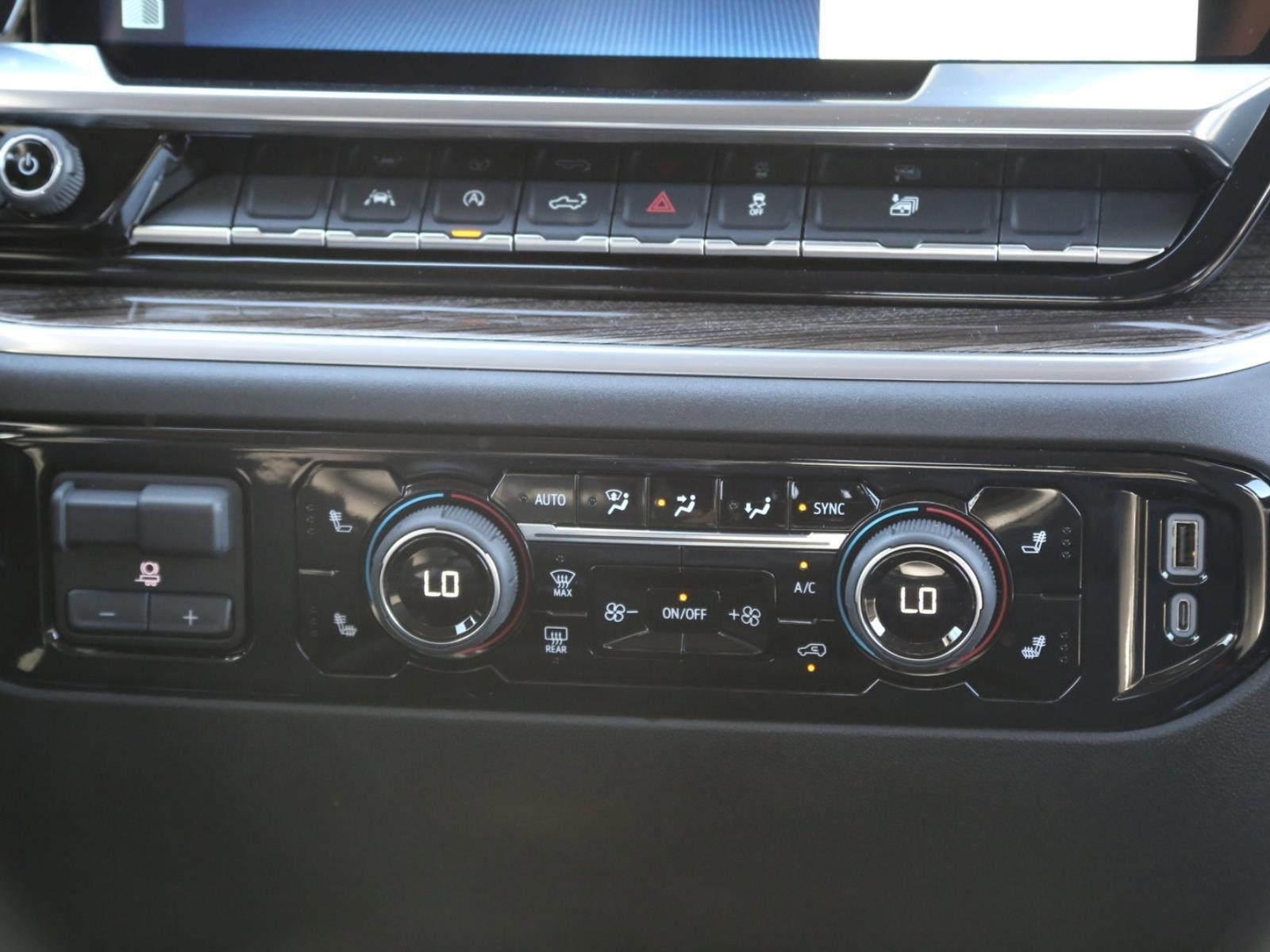 2025 Chevrolet Silverado 1500 Vehicle Photo in LOS ANGELES, CA 90007-3794