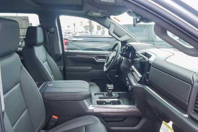 2025 Chevrolet Silverado 1500 Vehicle Photo in VENTURA, CA 93003-8585