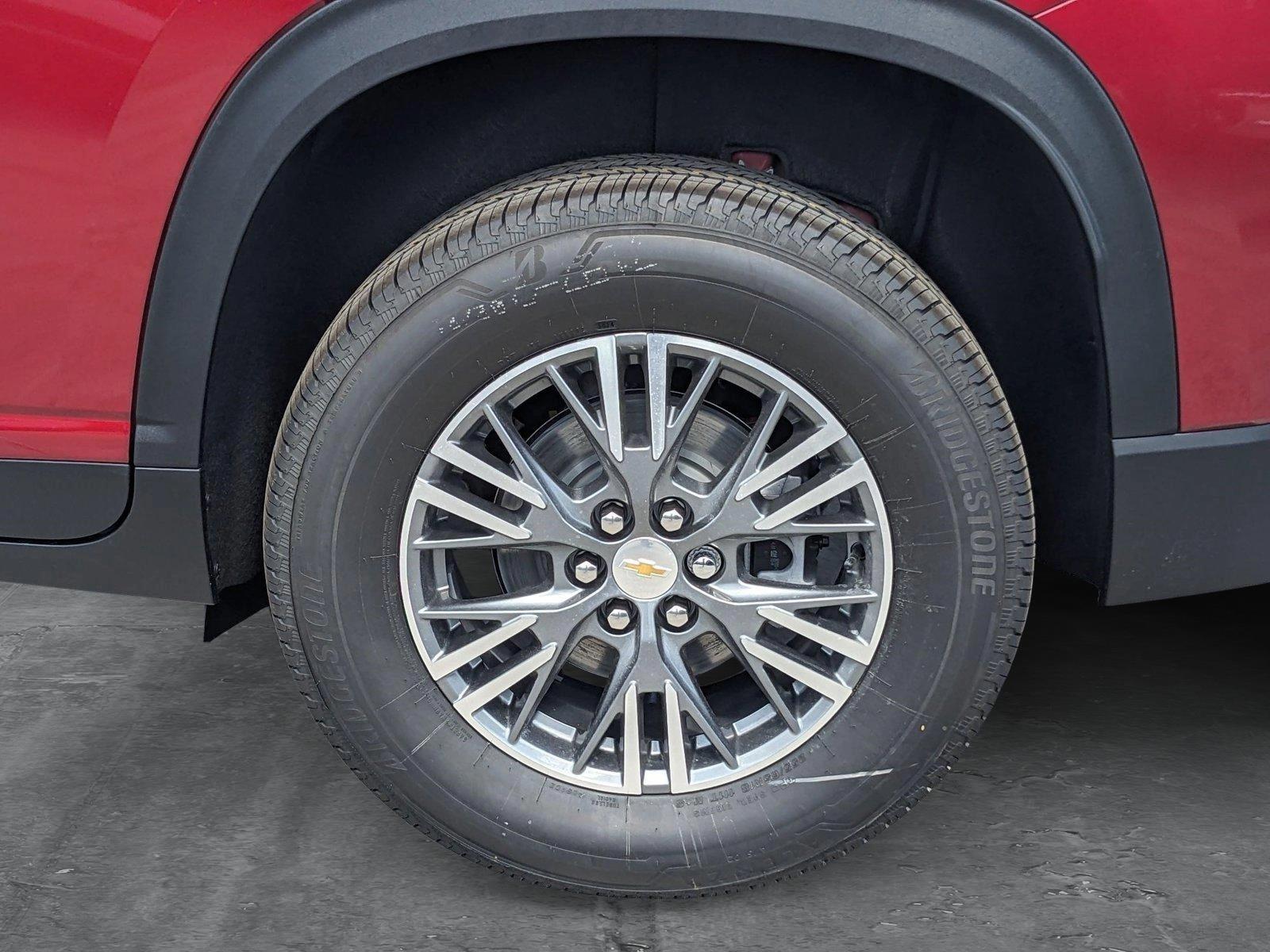 2025 Chevrolet Traverse Vehicle Photo in MIAMI, FL 33172-3015