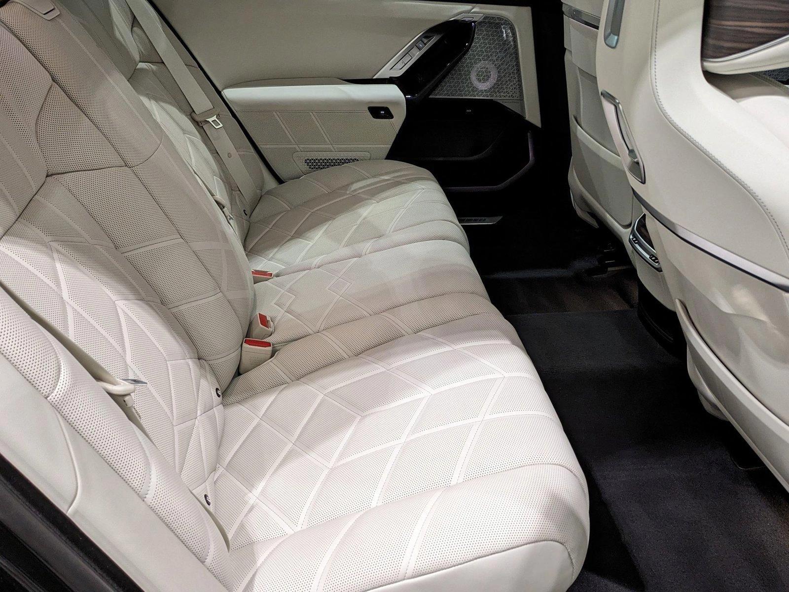 2023 BMW 760i xDrive Vehicle Photo in Rockville, MD 20852