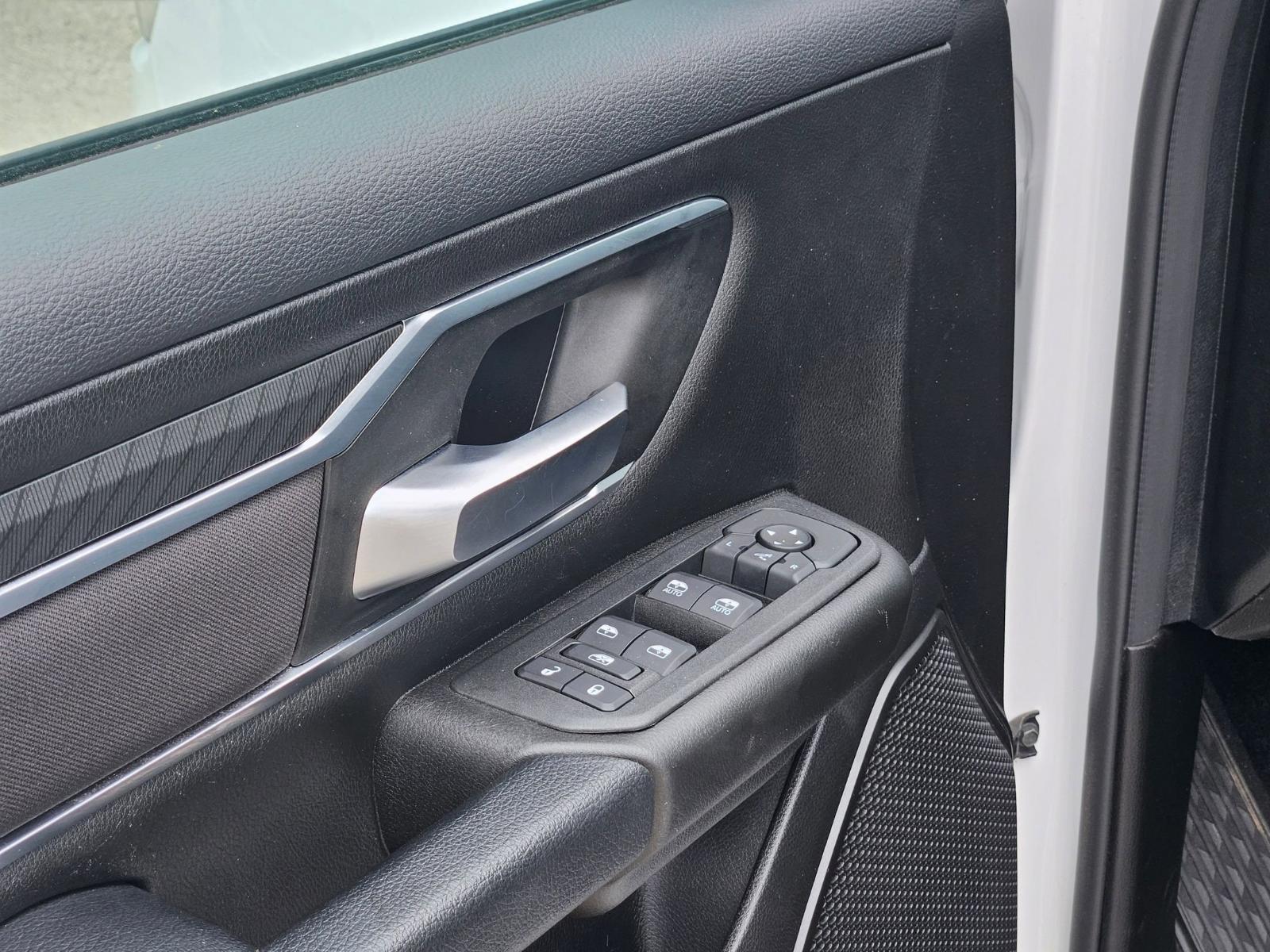 2025 Ram 1500 Vehicle Photo in Seguin, TX 78155