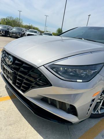 2023 Hyundai SONATA Vehicle Photo in Peoria, IL 61615