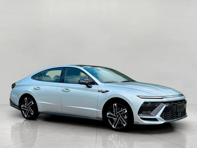 2025 Hyundai SONATA Vehicle Photo in Green Bay, WI 54304