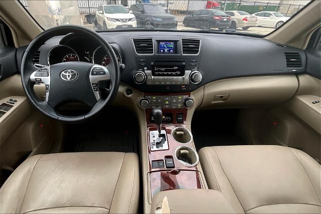2012 Toyota Highlander Vehicle Photo in Grapevine, TX 76051
