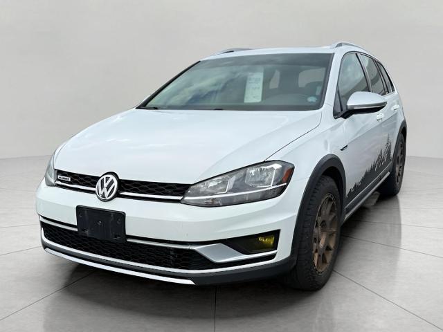2019 Volkswagen Golf Alltrack Vehicle Photo in Neenah, WI 54956