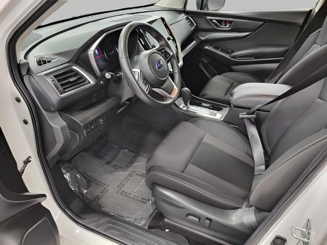 2024 Subaru Ascent Vehicle Photo in Green Bay, WI 54304