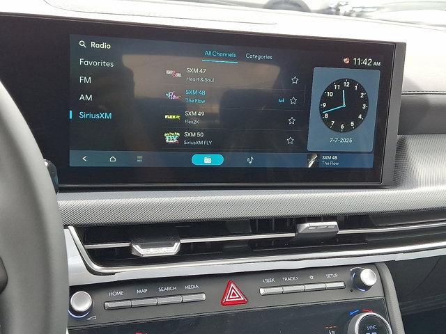 2025 Hyundai SONATA Hybrid Vehicle Photo in Philadelphia, PA 19116