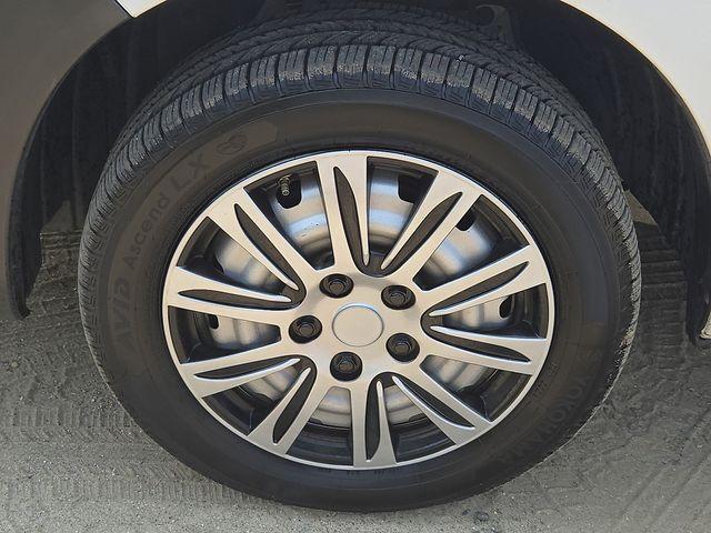 2014 Nissan NV200 Vehicle Photo in WATERTOWN, CT 06795-3318