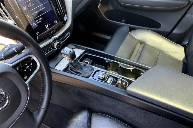 2020 Volvo XC60 Vehicle Photo in TOPEKA, KS 66609-0000
