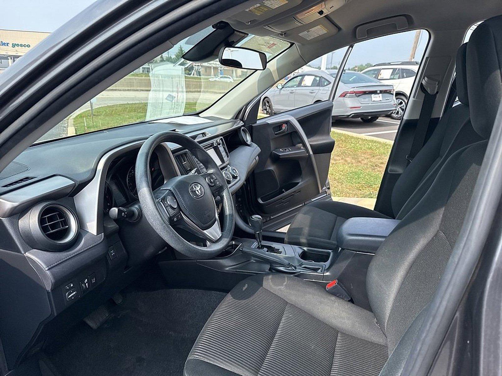 2018 Toyota RAV4 Vehicle Photo in Harrisburg, PA 17111