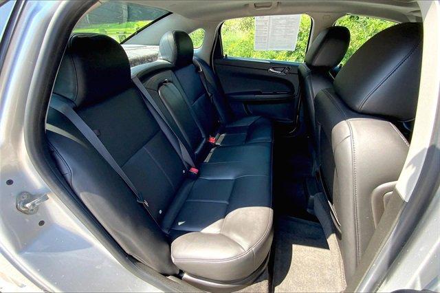 2014 Chevrolet Impala Vehicle Photo in KANSAS CITY, MO 64114-4545