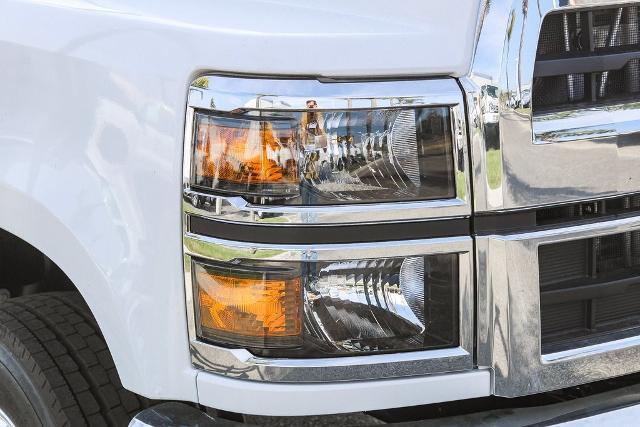 2023 Chevrolet Silverado Chassis Cab Vehicle Photo in VENTURA, CA 93003-8585