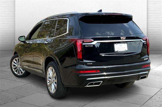 2024 Cadillac XT6 Vehicle Photo in KANSAS CITY, MO 64114-4545