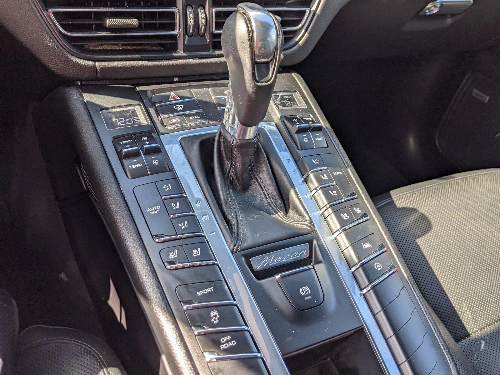 2019 Porsche Macan Vehicle Photo in PEMBROKE PINES, FL 33024-6534