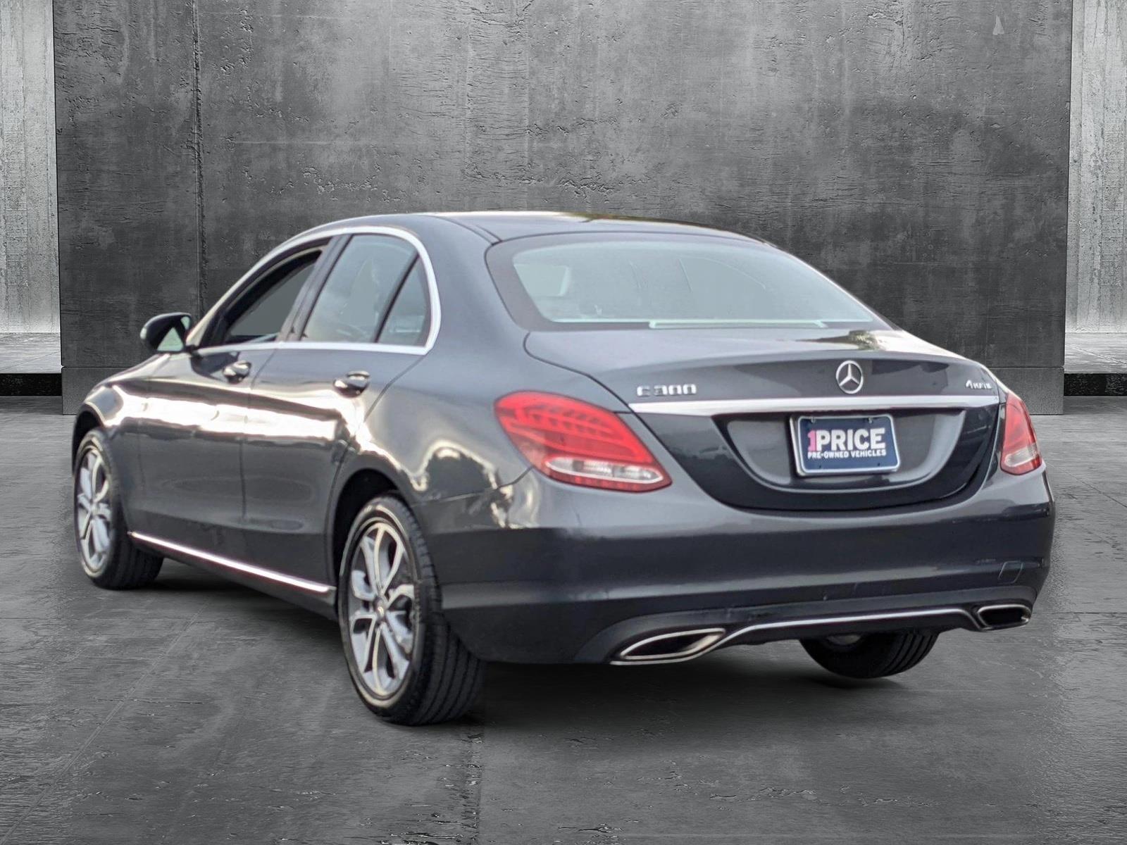 2015 Mercedes-Benz C-Class Vehicle Photo in VALENCIA, CA 91355-1705