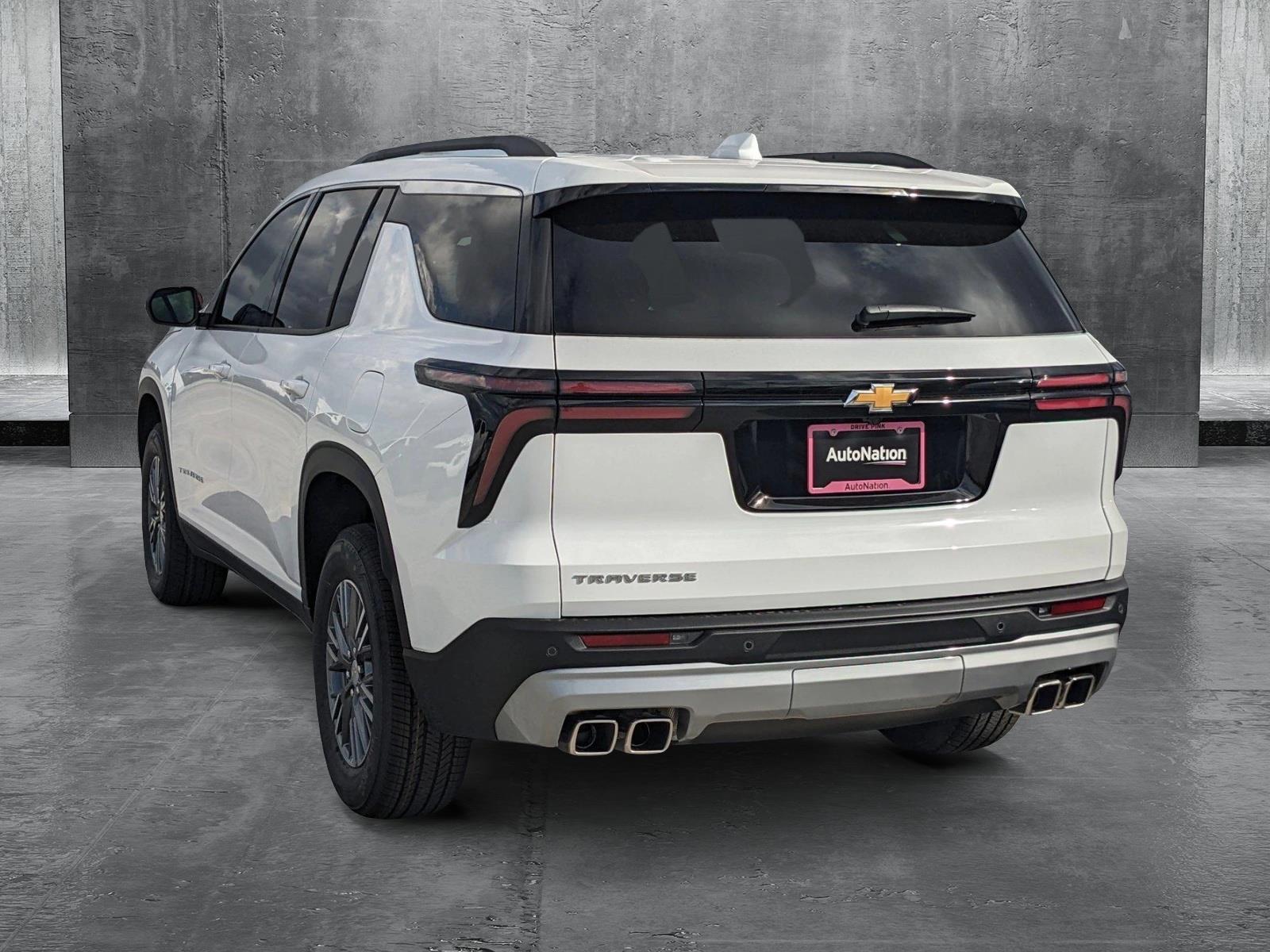 2025 Chevrolet Traverse Vehicle Photo in MIAMI, FL 33172-3015