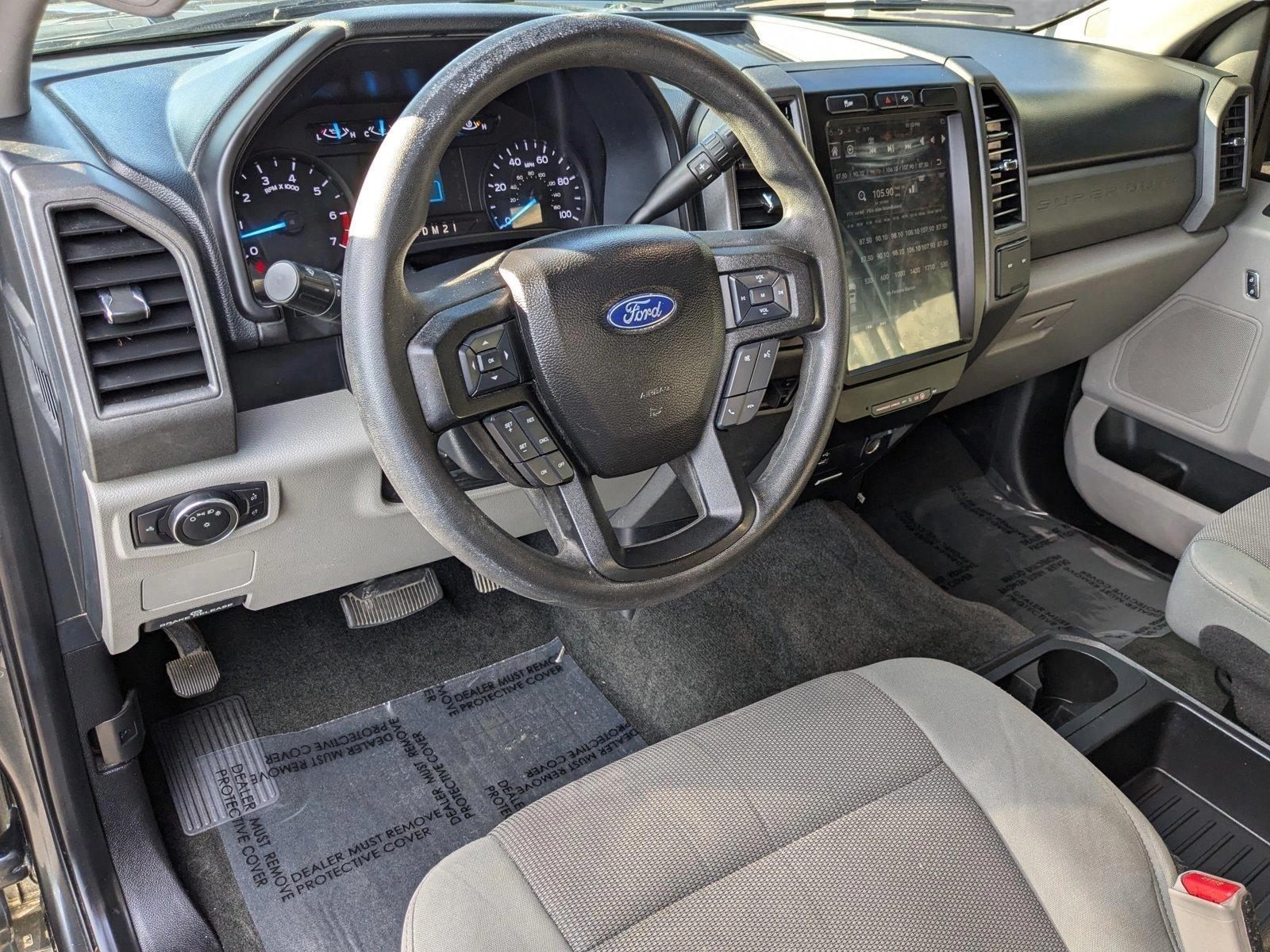 2017 Ford Super Duty F-250 SRW Vehicle Photo in Panama City, FL 32401