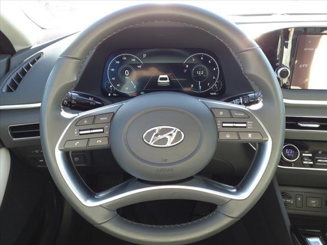 2023 Hyundai SONATA Vehicle Photo in Peoria, IL 61615