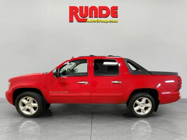 Used 2007 Chevrolet Avalanche LS with VIN 3GNFK12347G281766 for sale in East Dubuque, IL