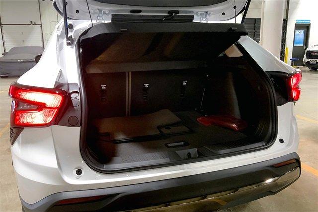 2025 Chevrolet Trax Vehicle Photo in KANSAS CITY, MO 64114-4502