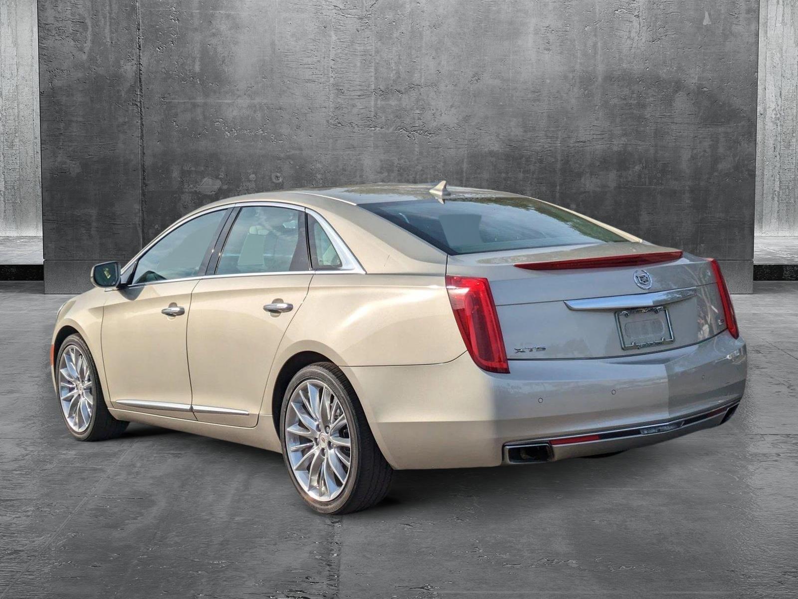 2013 Cadillac XTS Vehicle Photo in WEST PALM BEACH, FL 33407-3296