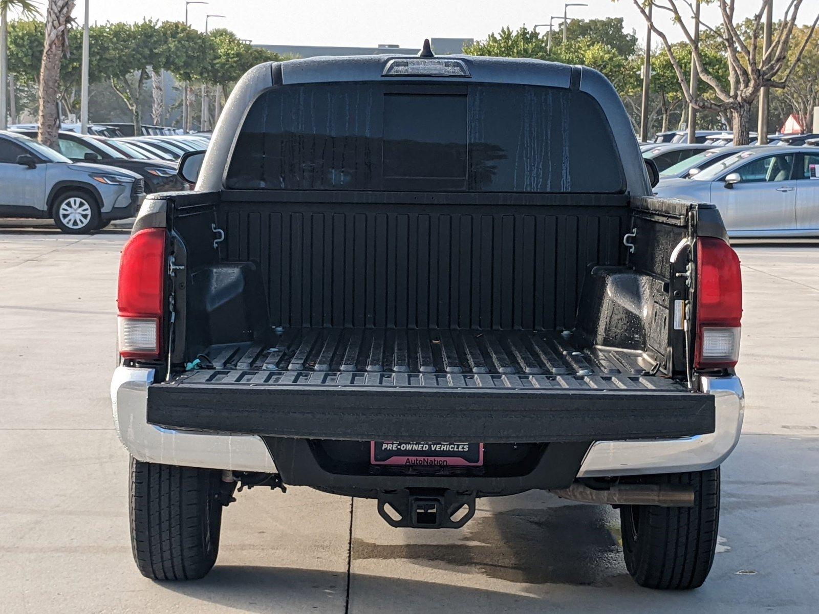 2021 Toyota Tacoma 2WD Vehicle Photo in Davie, FL 33331