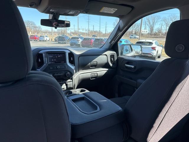 2021 Chevrolet Silverado 1500 Vehicle Photo in MANHATTAN, KS 66502-5036