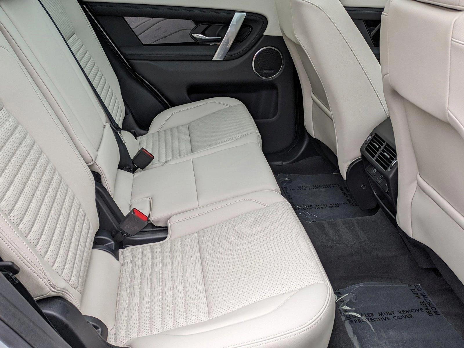2025 Land Rover Discovery Sport Vehicle Photo in Bethesda, MD 20852