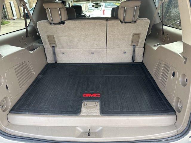 2015 GMC Yukon XL Vehicle Photo in MEDINA, OH 44256-9631
