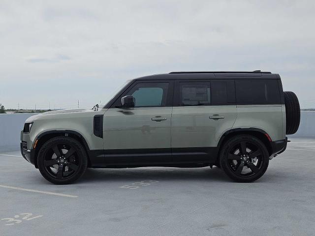 2025 Defender Vehicle Photo in AUSTIN, TX 78717