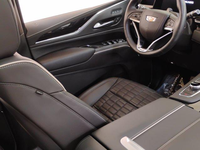 2024 Cadillac Escalade Vehicle Photo in PINEVILLE, NC 28134-8495