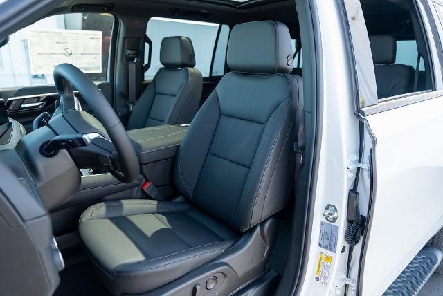 2025 Chevrolet Suburban Vehicle Photo in PLYMOUTH, MA 02360-4801