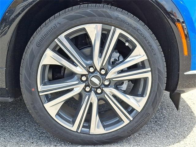 2025 Cadillac OPTIQ Vehicle Photo in ALLENTOWN, PA 18103-7399