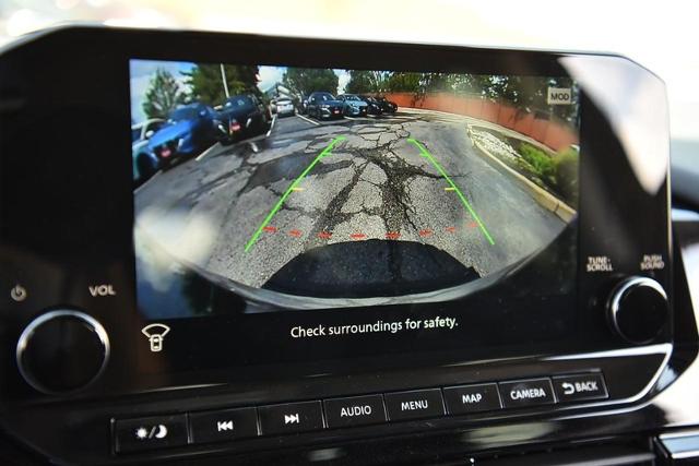 2025 Nissan Pathfinder Vehicle Photo in Ballwin, MO 63011