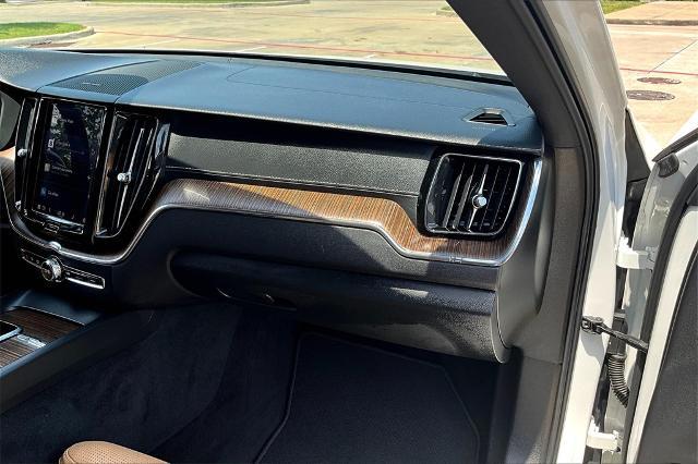 2022 Volvo XC60 Vehicle Photo in Houston, TX 77007