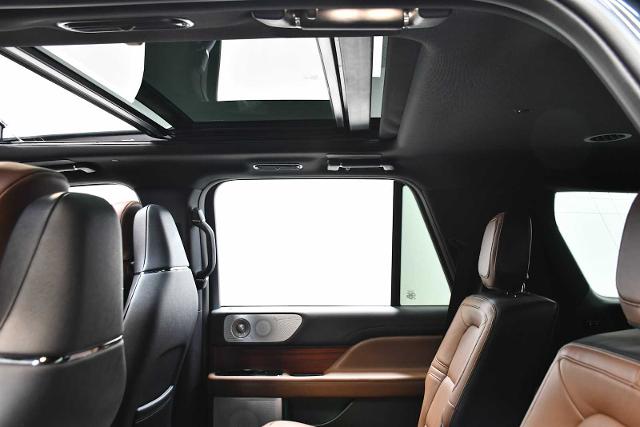 2024 Lincoln Navigator Vehicle Photo in DALLAS, TX 75235
